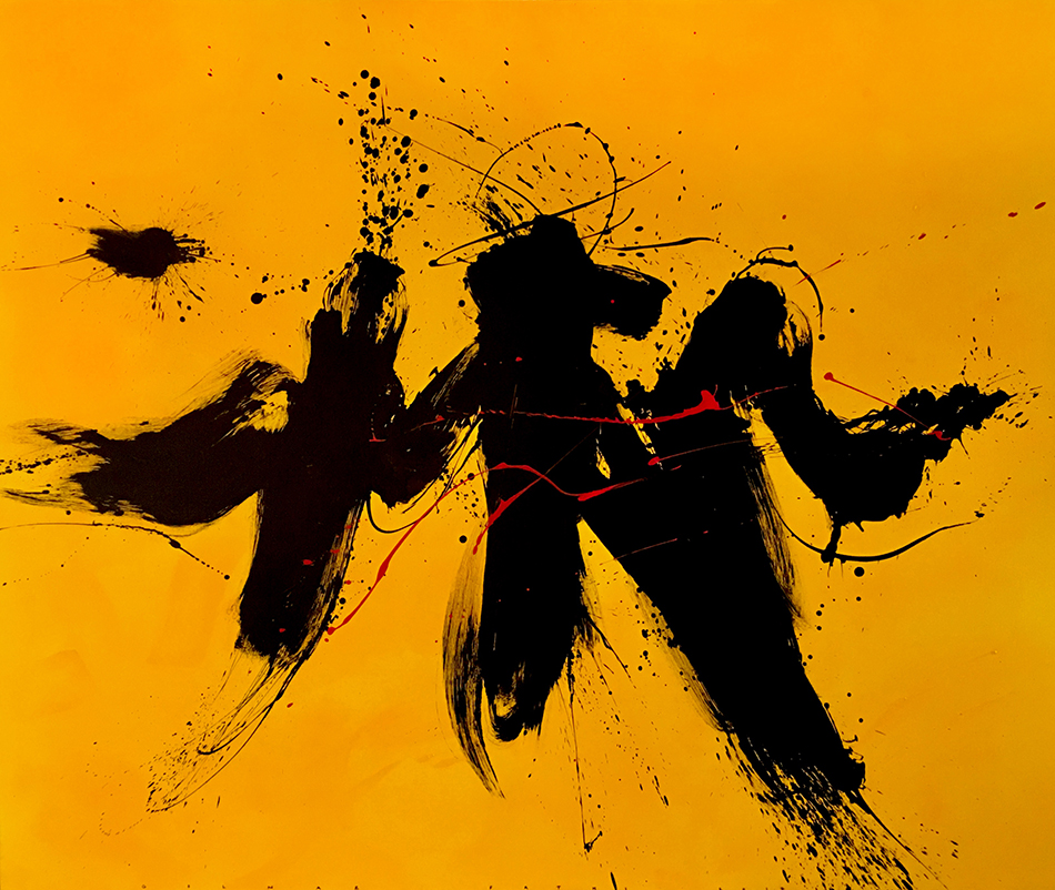Abstraktes Gemälde mit dynamischen schwarzen Pinselstrichen und Spritzern auf leuchtend orange-gelbem Hintergrund. Zwei größere schwarze Formen dominieren das Zentrum des Bildes, sie wirken wie tanzende Silhouetten oder sich bewegende Figuren. Feine schwarze und rote Farbspritzer und Linien durchziehen das Bild, was dem Werk eine energiegeladene, expressive Wirkung verleiht